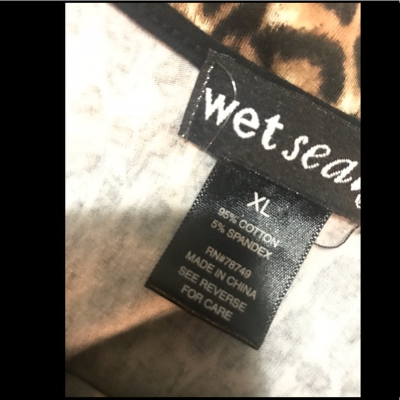 NWOT Half sleeve Crop Top - Picture 3 of 3